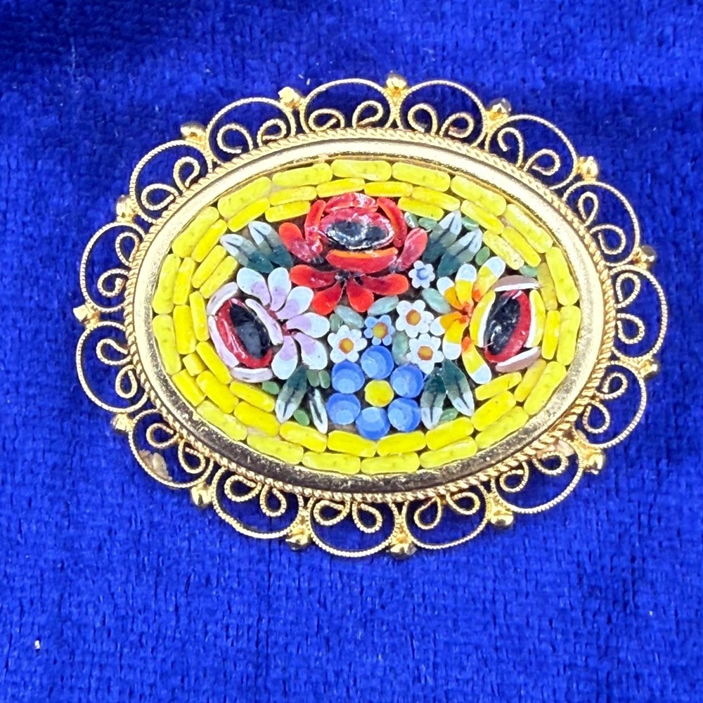 Vintage Micri Mosaic Brooch Gold Tone Yellow‎ Background Stamped Italy